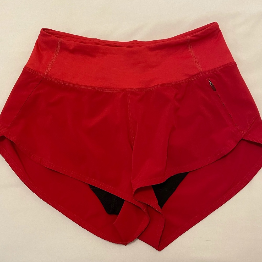 Outdoor voices 2.5” Hudson shorts
